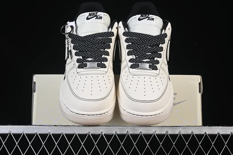 All categories Nk Air Force 1 Air Force series Nk Air Force 1 Low Air Force low-top Nike Air Force 1'07 Low Beige and black Bugs Bunny crystal bottom Air Force 1 low-top casual sneakers SM6668-115
